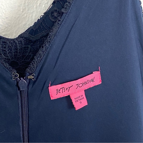 Betsey Johnson NWT Navy Sleeveless Midi Dress with Lace Crochet Overlay Size 0 - Picture 11 of 15